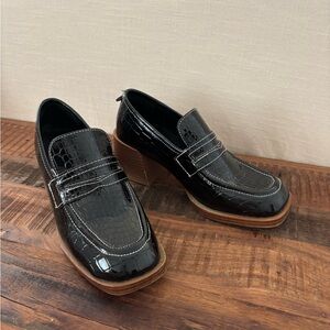 Urban Outfitters Black Patent Leather Loafers with Classic Design